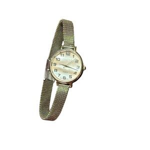 Citizen Quartz Women’s Watch Silver Mesh Band Vintage Style Stainless Steel